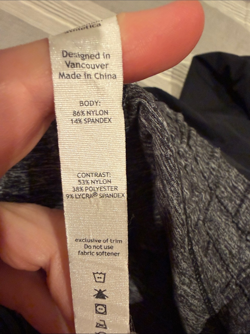 Lululemon  *Vintage* Women’s Black Dog Walking Pants (Lined) - Picture 11 of 11